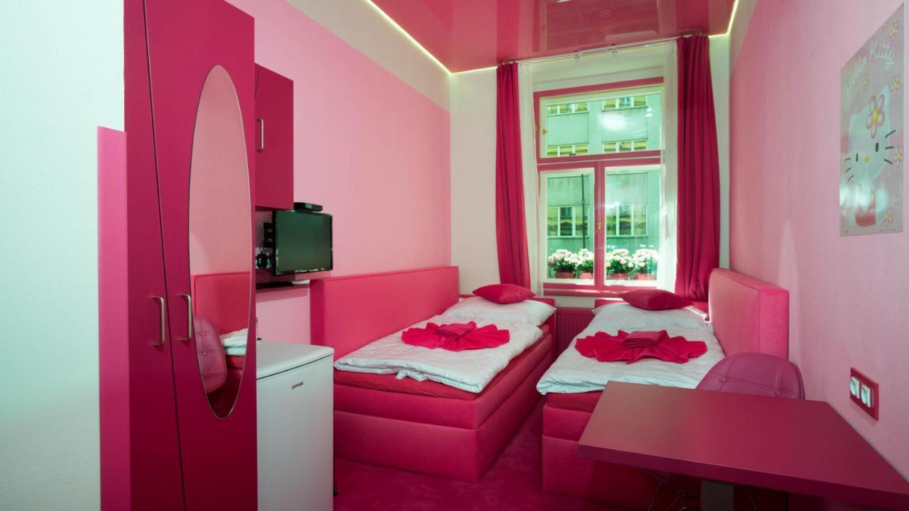 Apartment Colours - Your 7 Colour Experience In Centre Of 布拉格 外观 照片